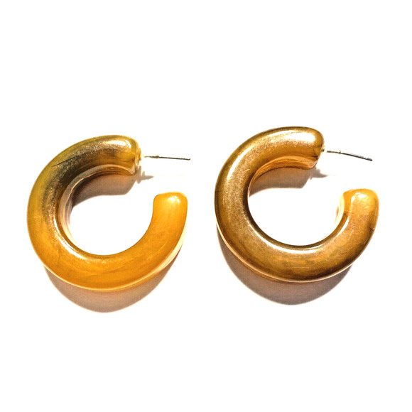 Vintage Chunky Hoop Earrings Pierced Acrylic Lucite Apple Juice Tones Faux Hoops - Picture 2 of 6